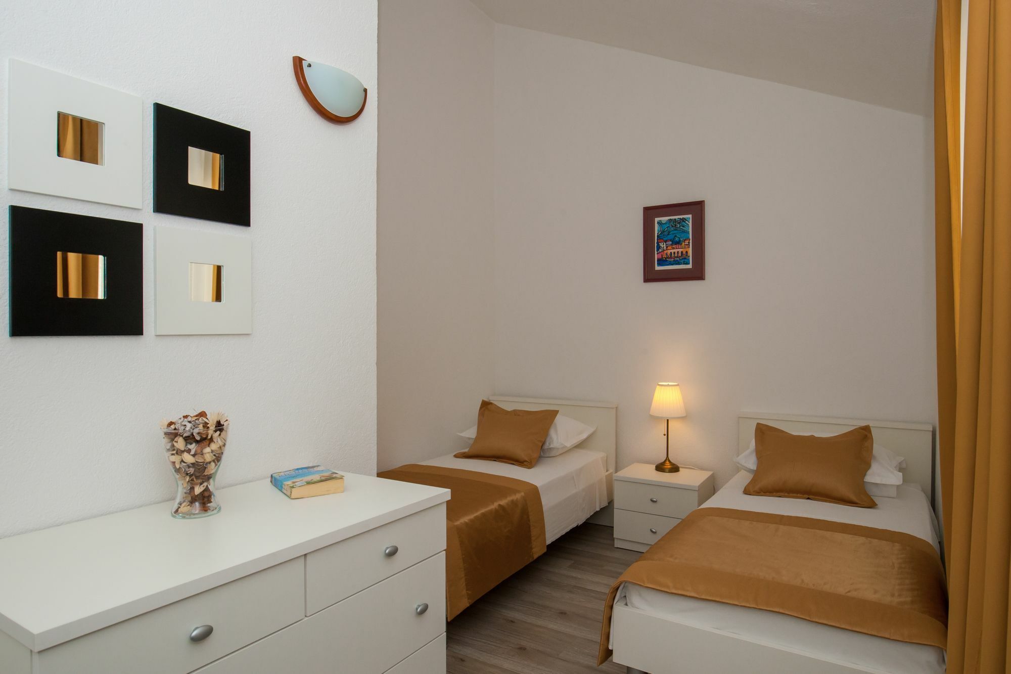 Ratac Apartments Bol Eksteriør bilde